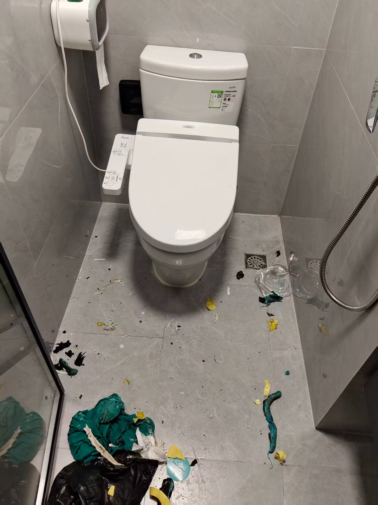 管道疏通现场作业示意图