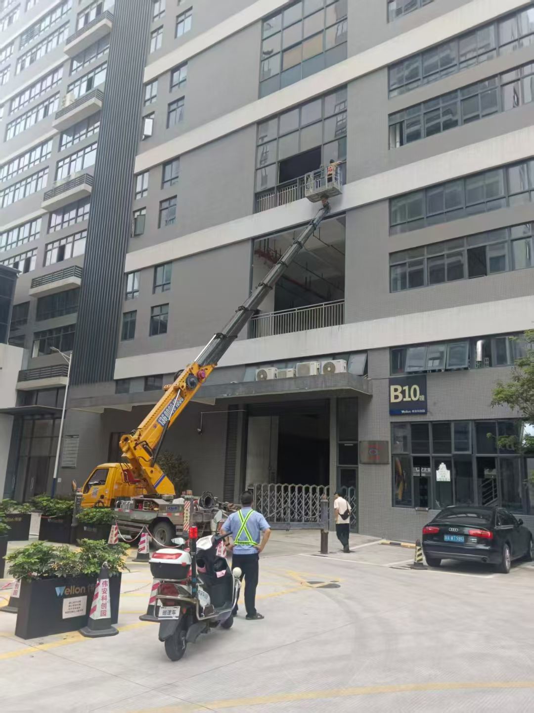 作业车辆实景图