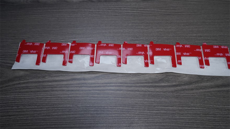 精密模切与背胶贴合成品展示