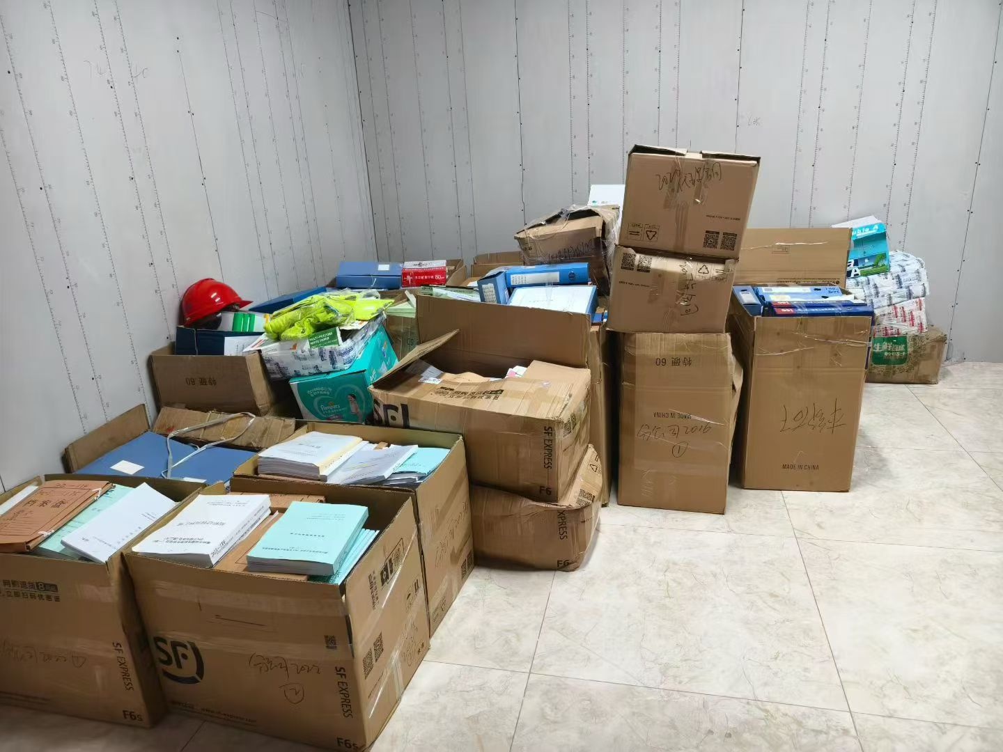 搬家场景示意图