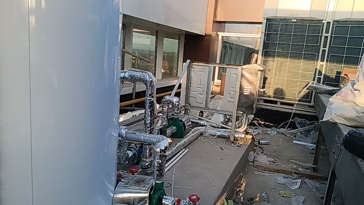 工厂太阳能热水工程实景