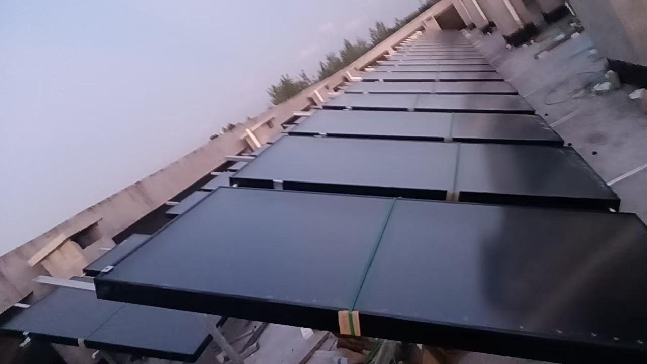 商用中央热水系统实景图