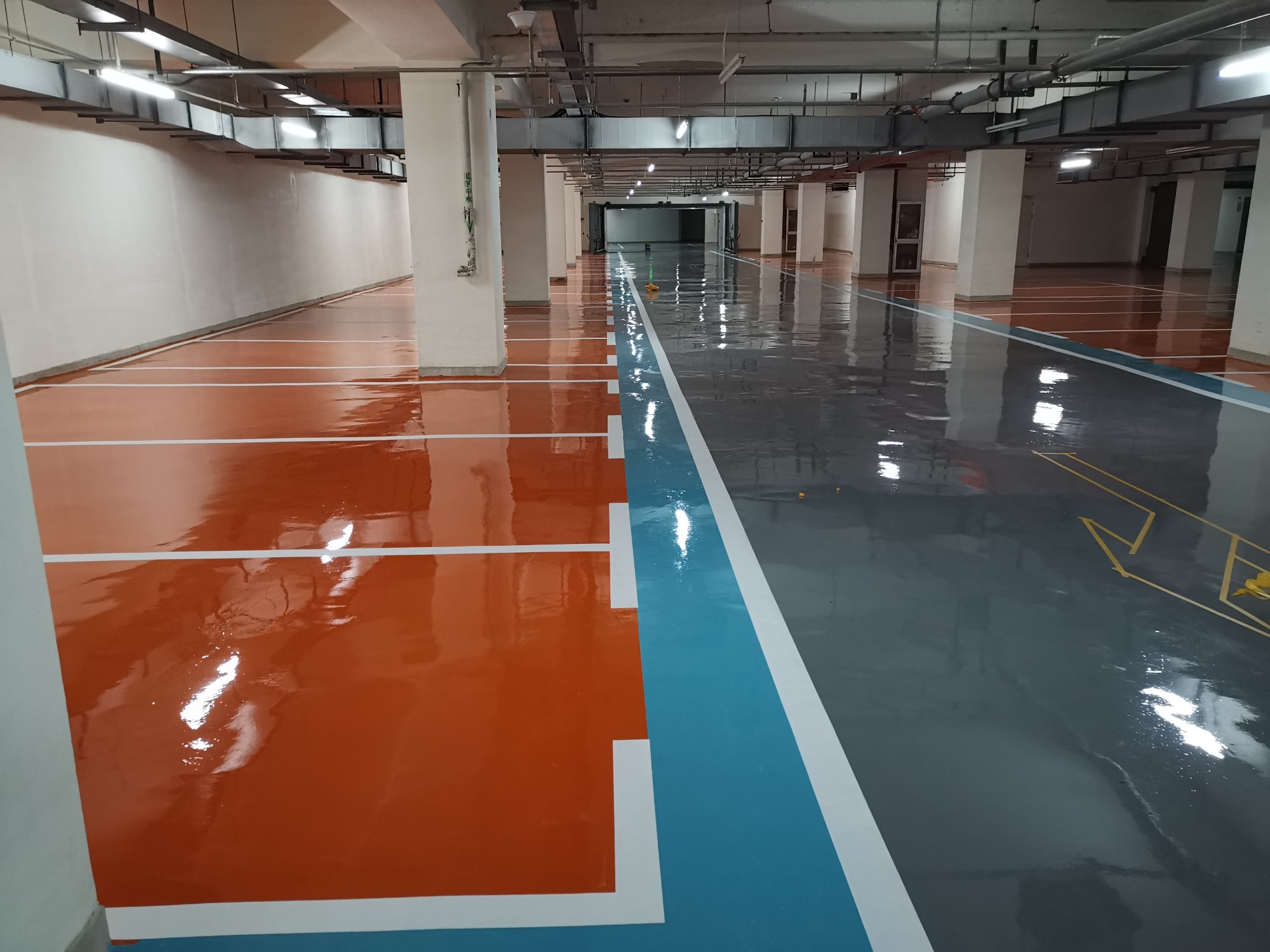 epoxy flooring application