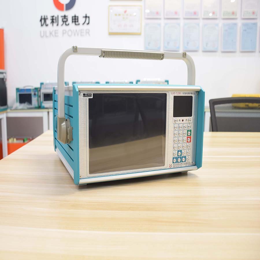 继电保护测试仪核心组件展示