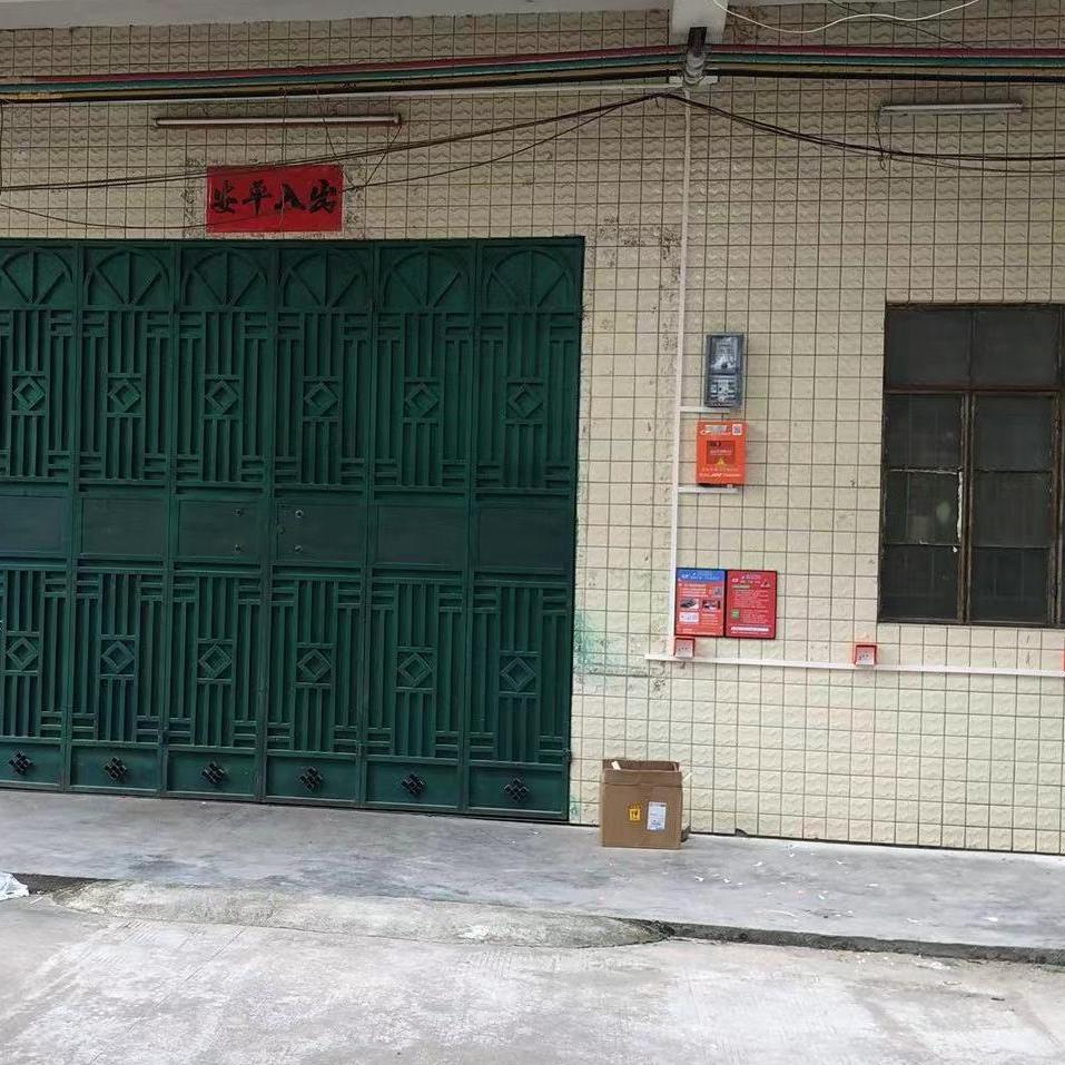 智能充电车棚实景