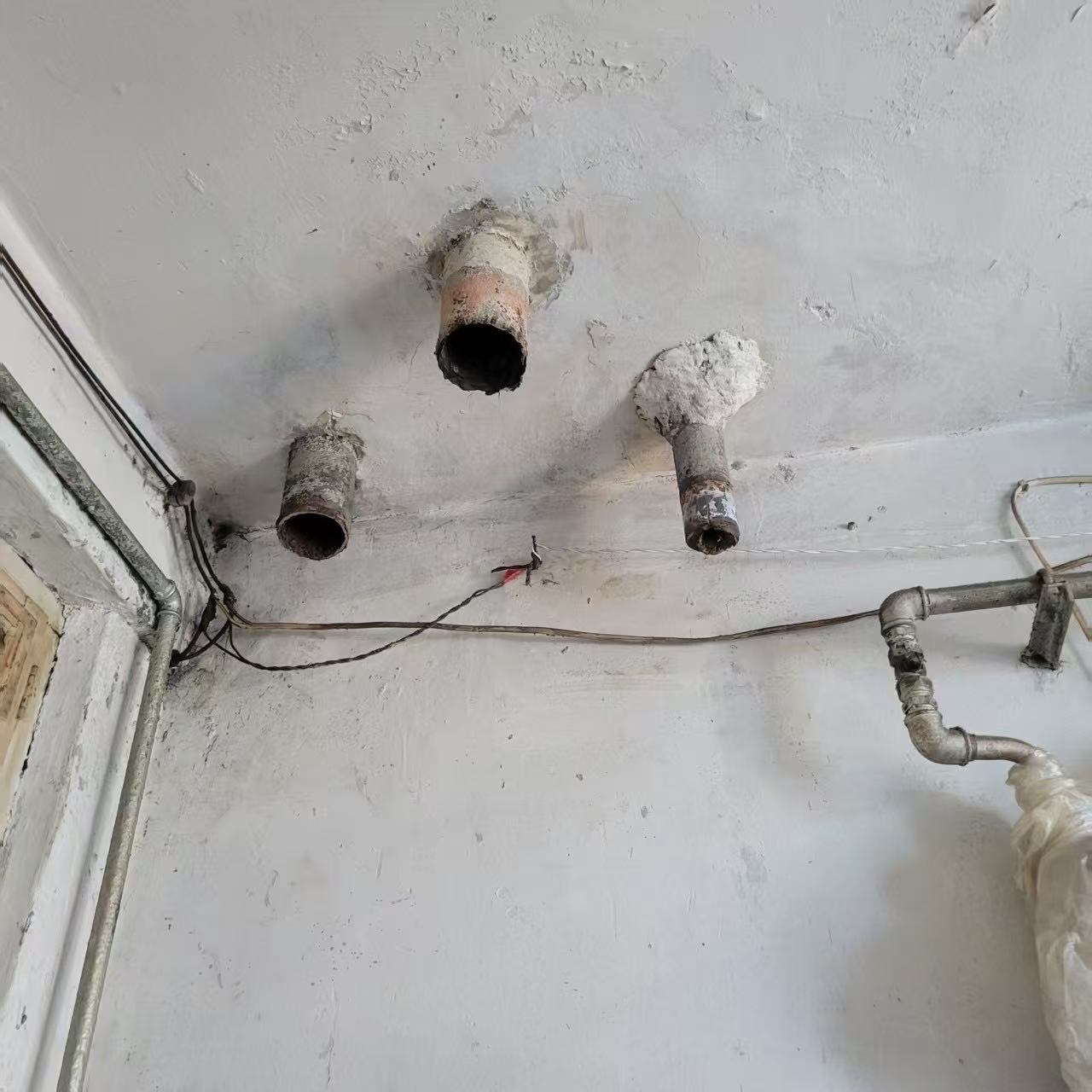 管道清淤作业现场示意图