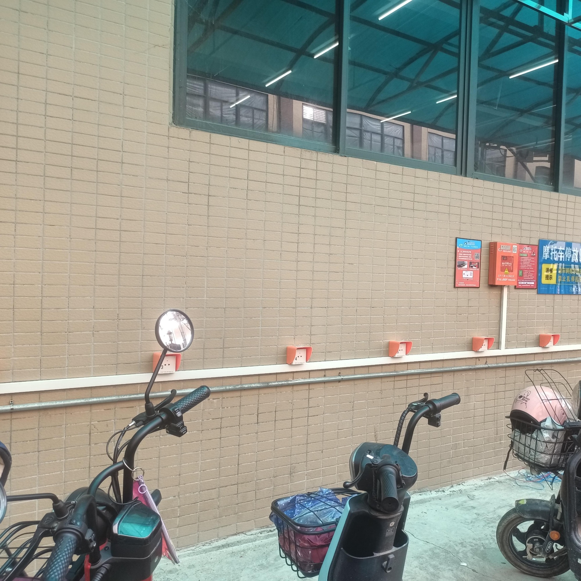 充电终端部署示意