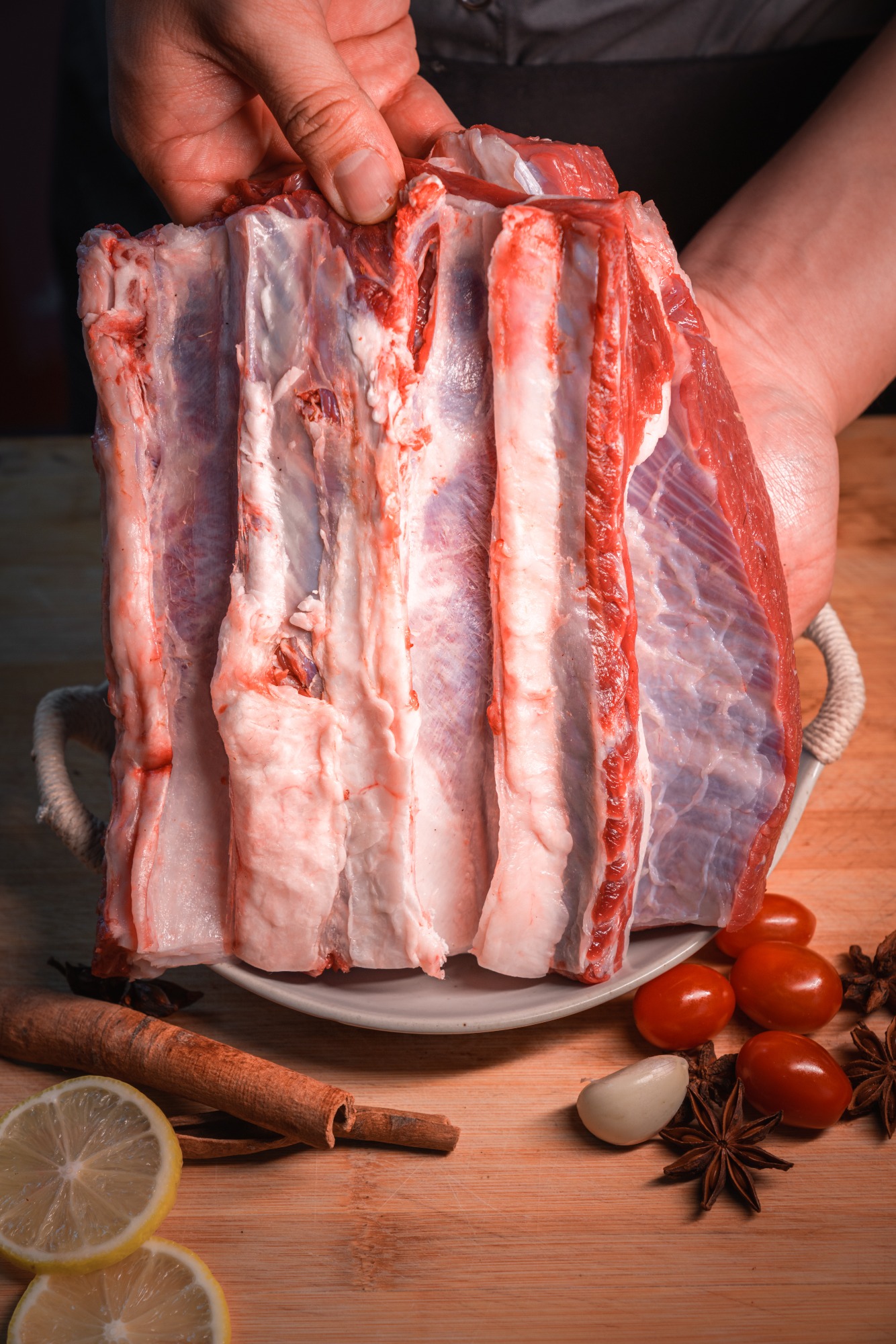 牛腹肉分割加工场景
