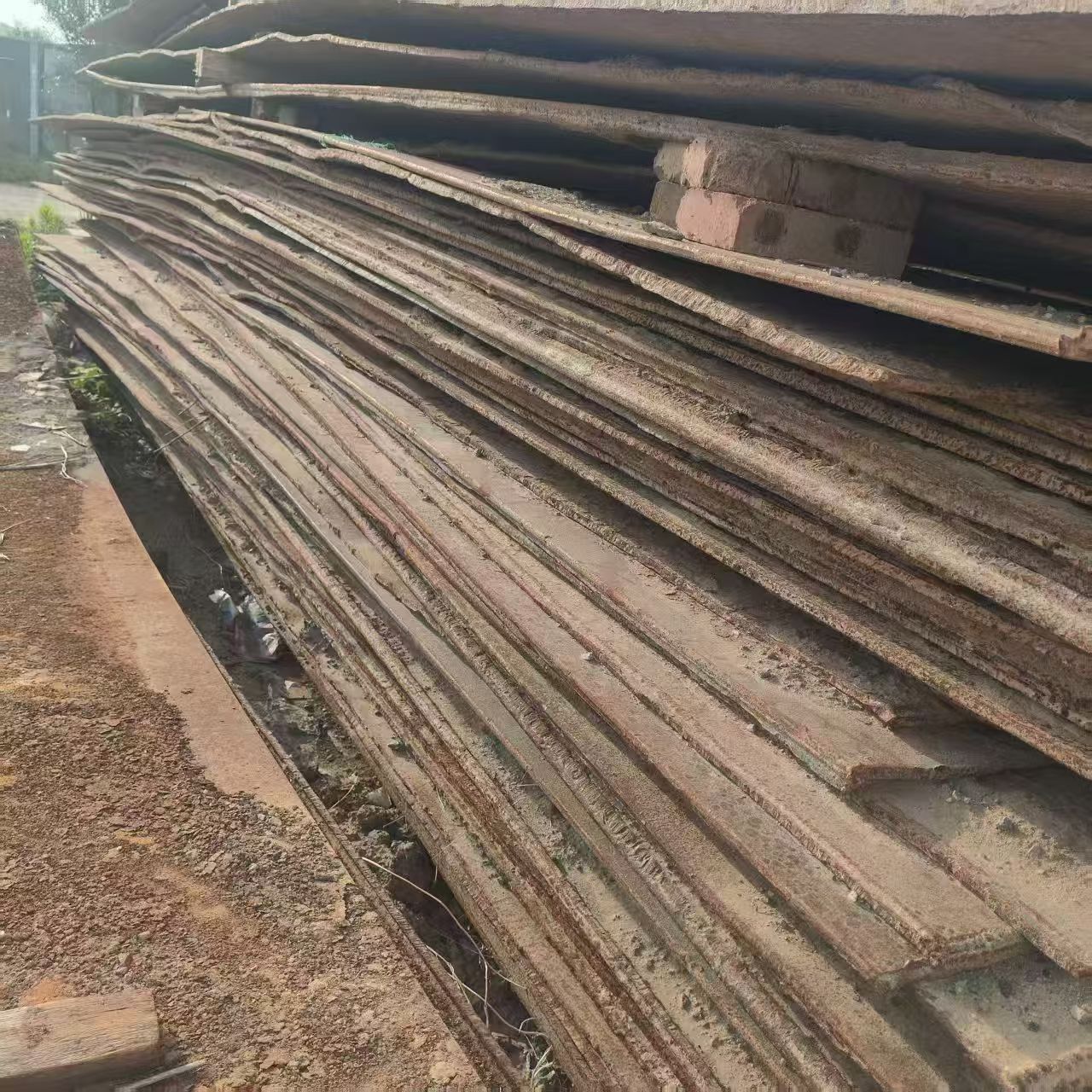 施工钢板回收作业实景