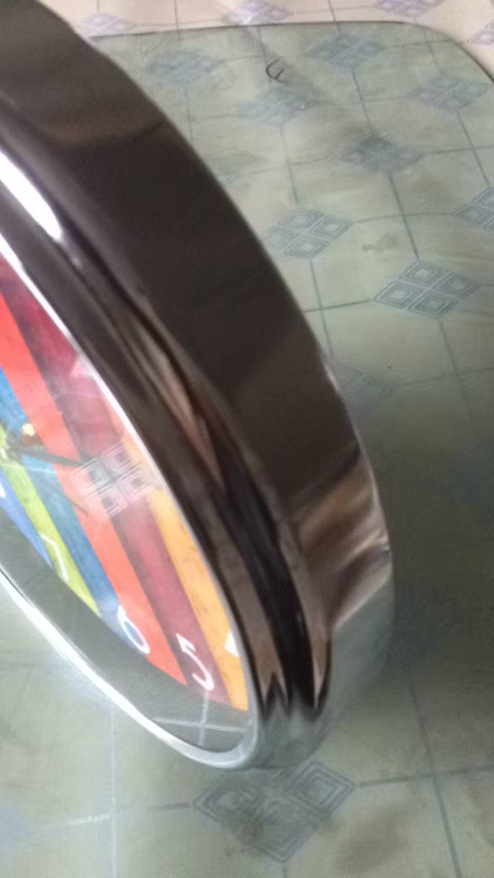 不锈钢钟框精密加工现场