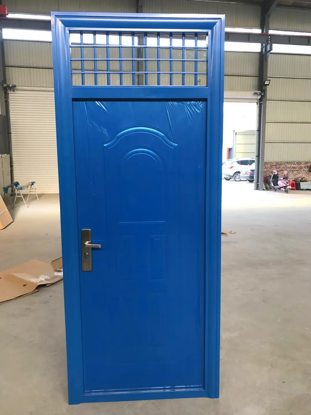 天水玻璃地弹门