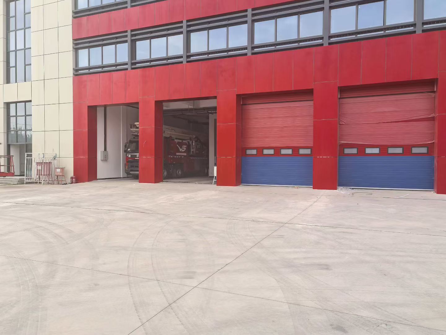 工业门产品展示