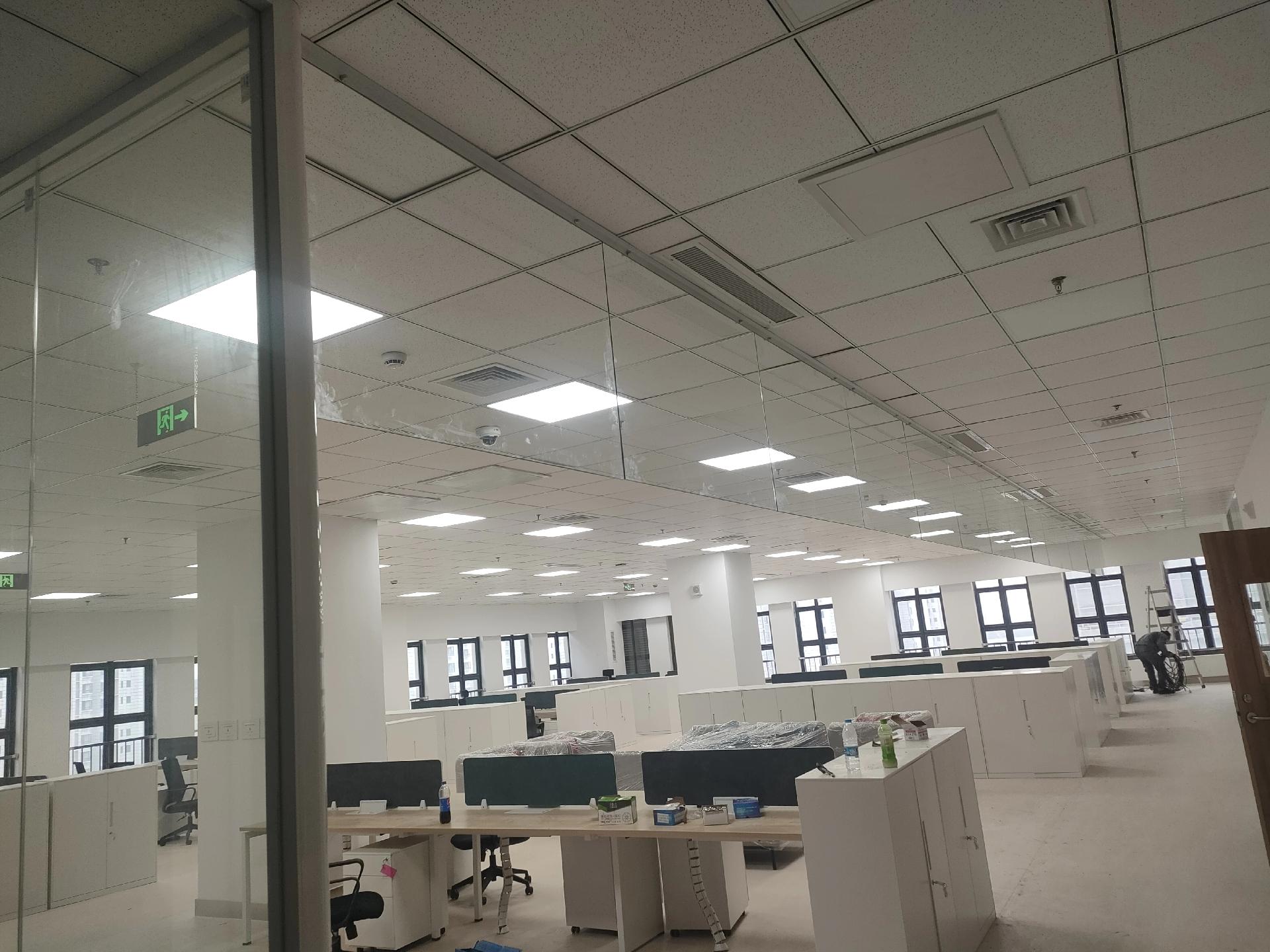 电动天窗结构示意图