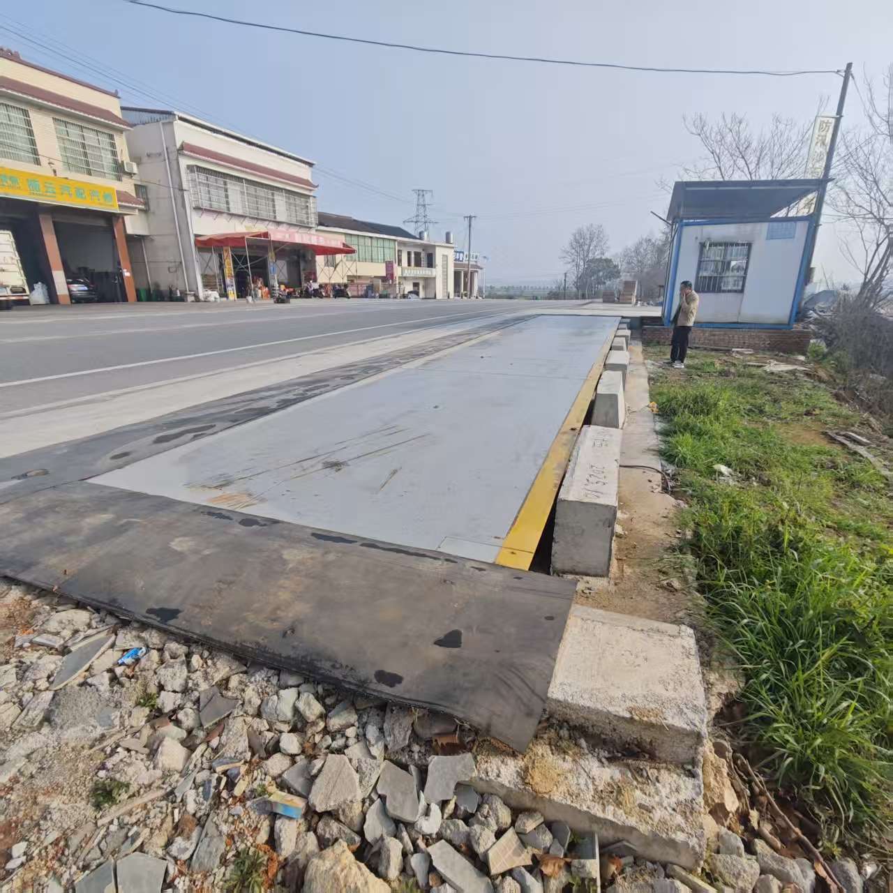Weighbridge installation