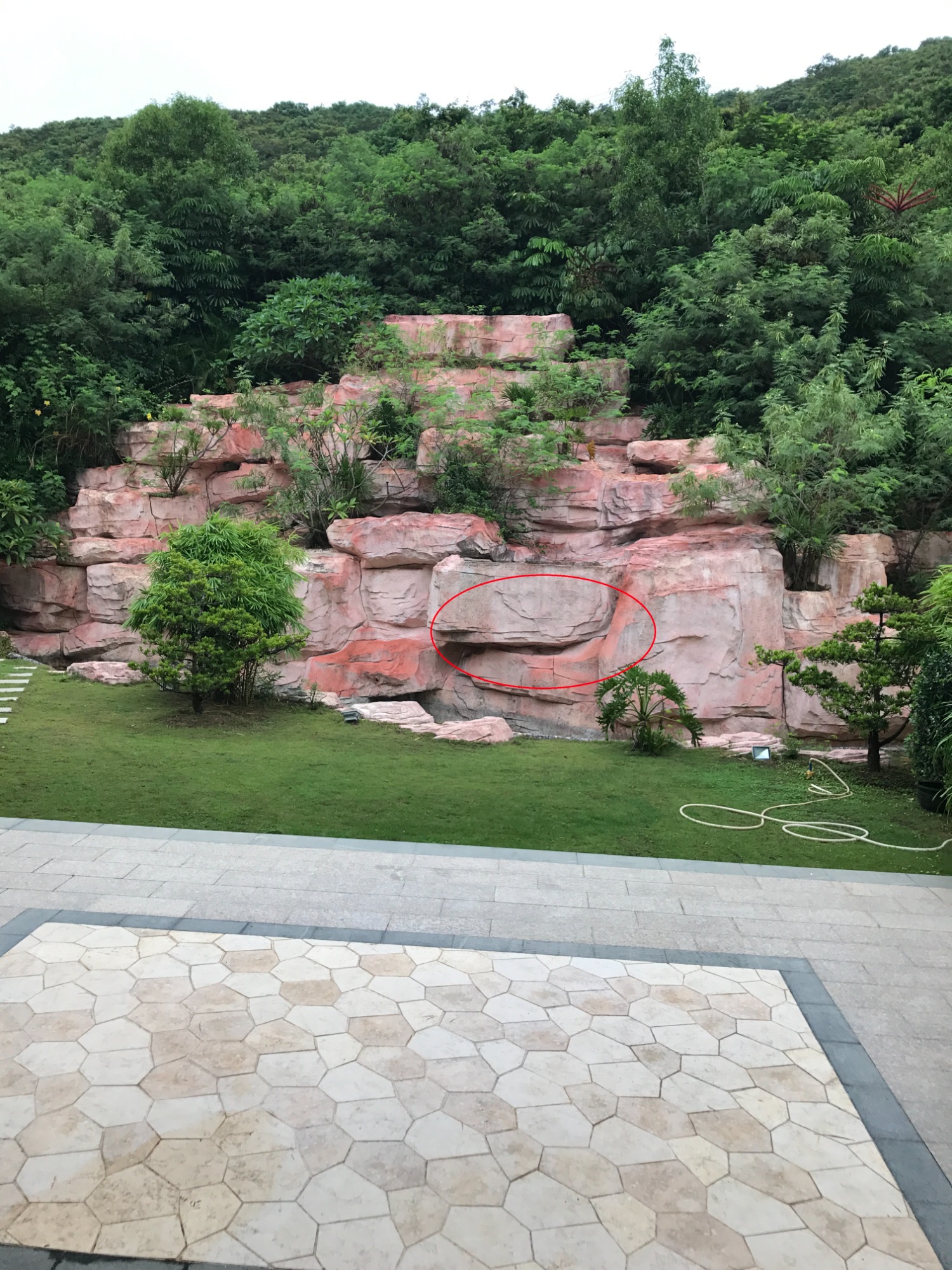 高空清洗作业现场