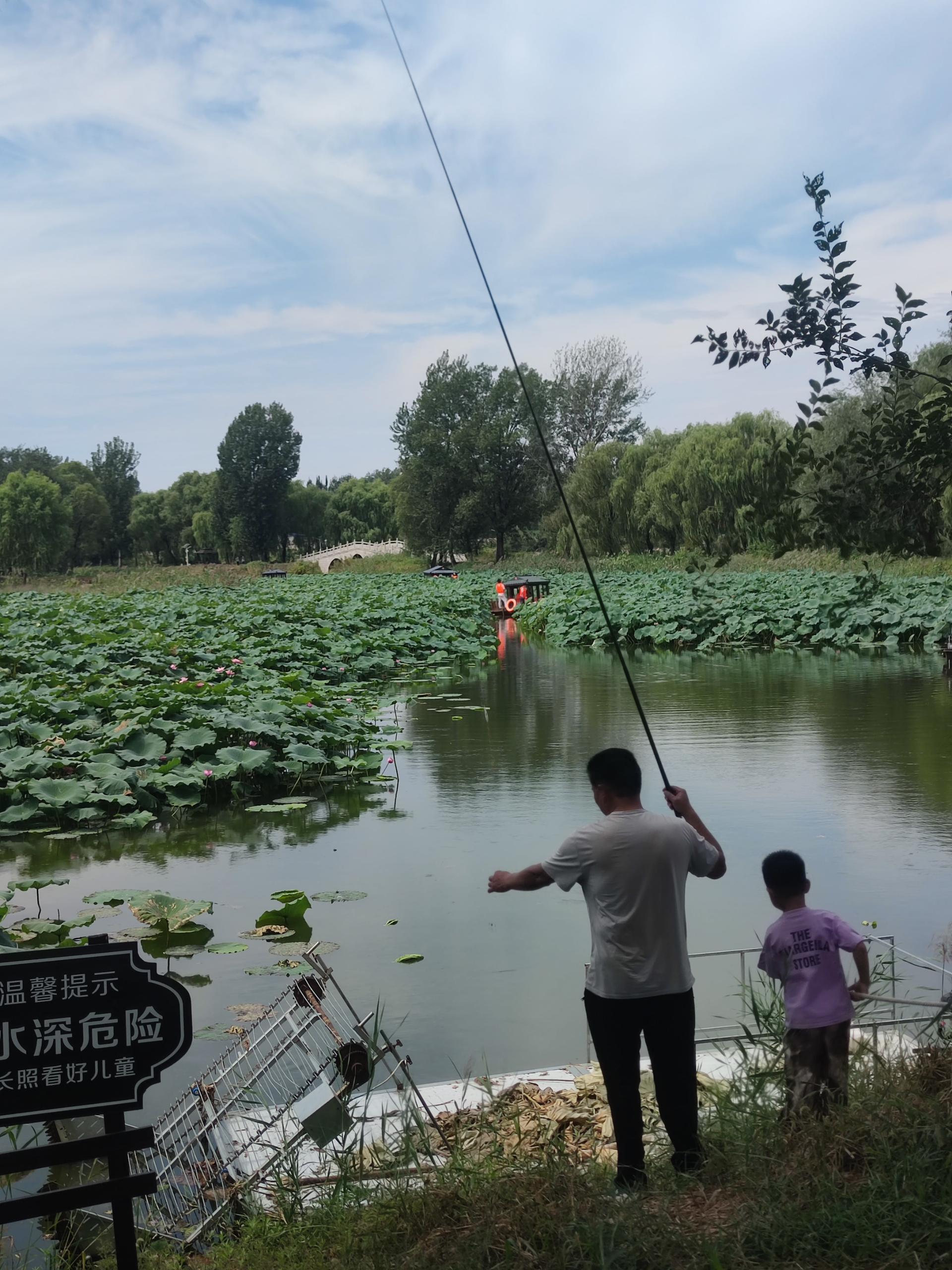 生态园林与水上活动配套