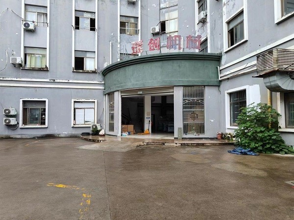 棉签自动套袋包装机产线实景
