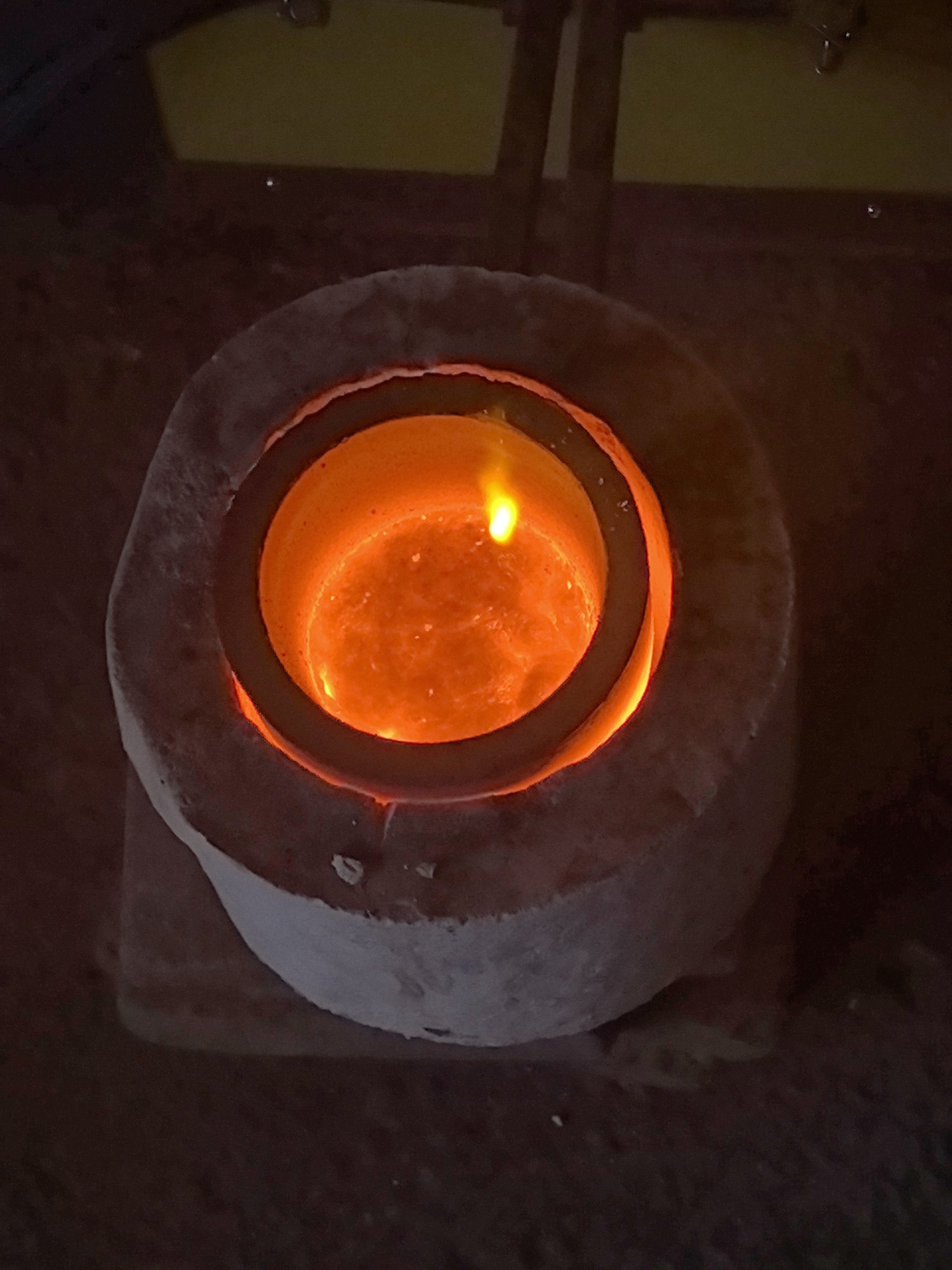 Graphite Crucible Detail