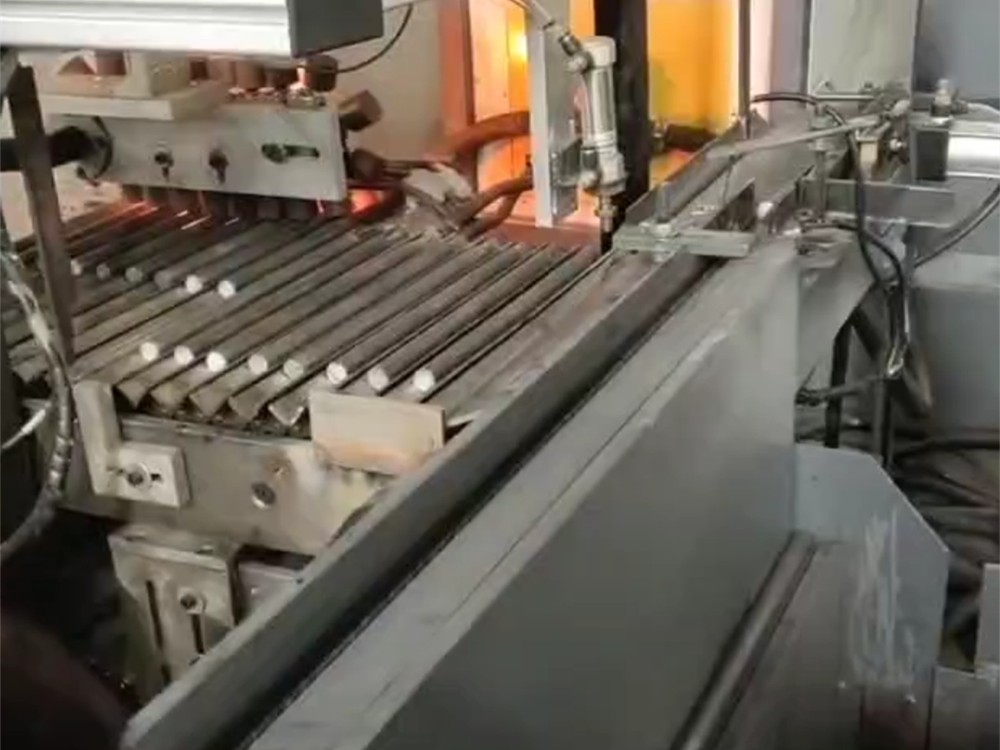熔炼设备示意图