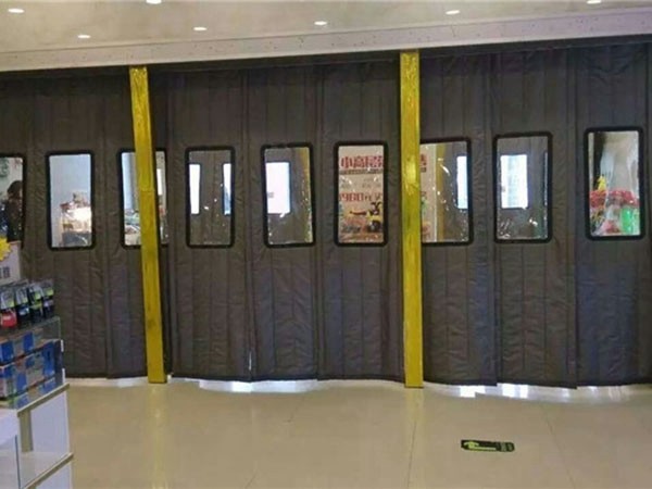 工业防寒隔断应用场景示例