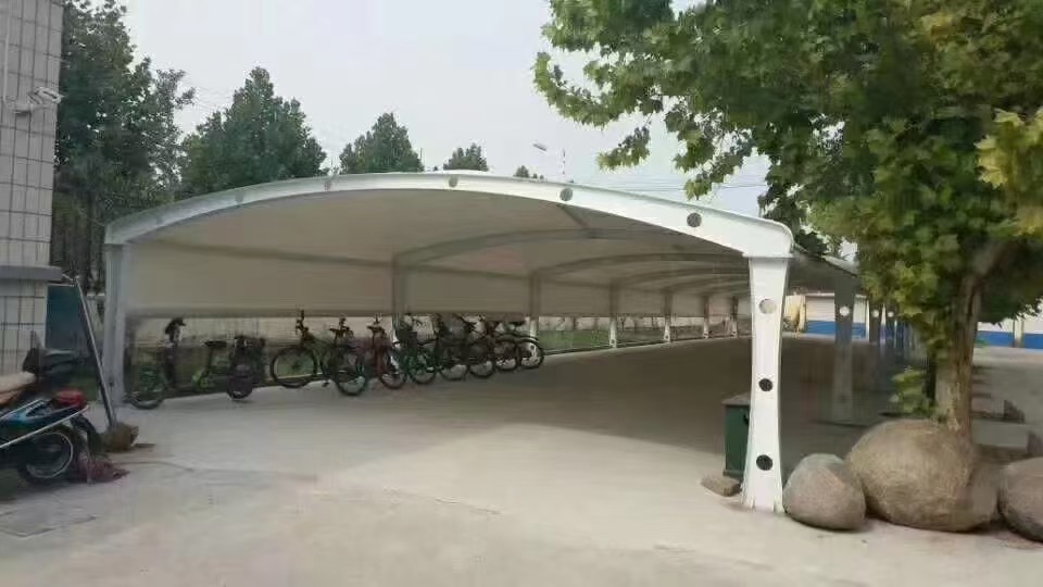保山大巴车停车棚