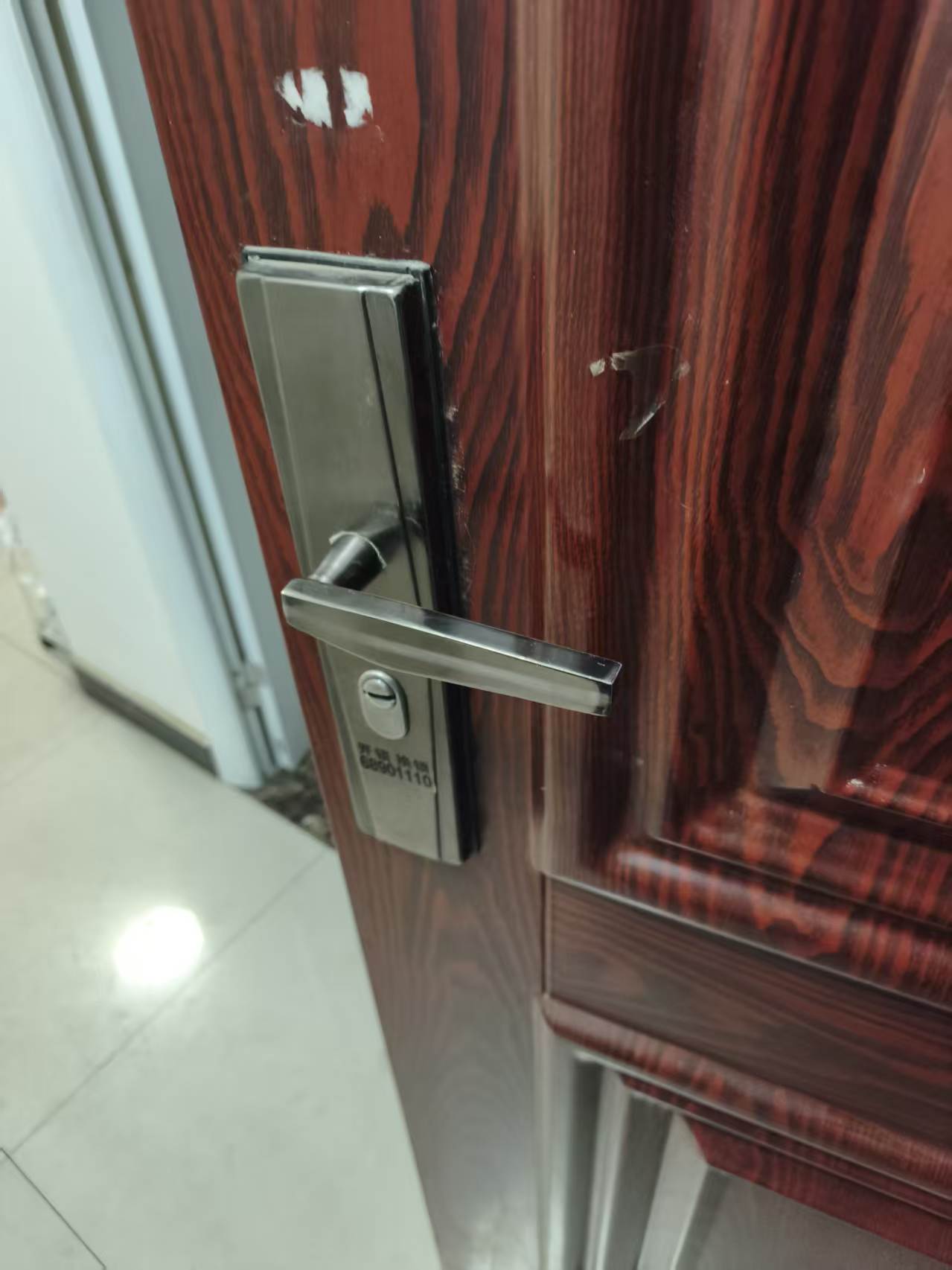 汽车钥匙换锁服务现场