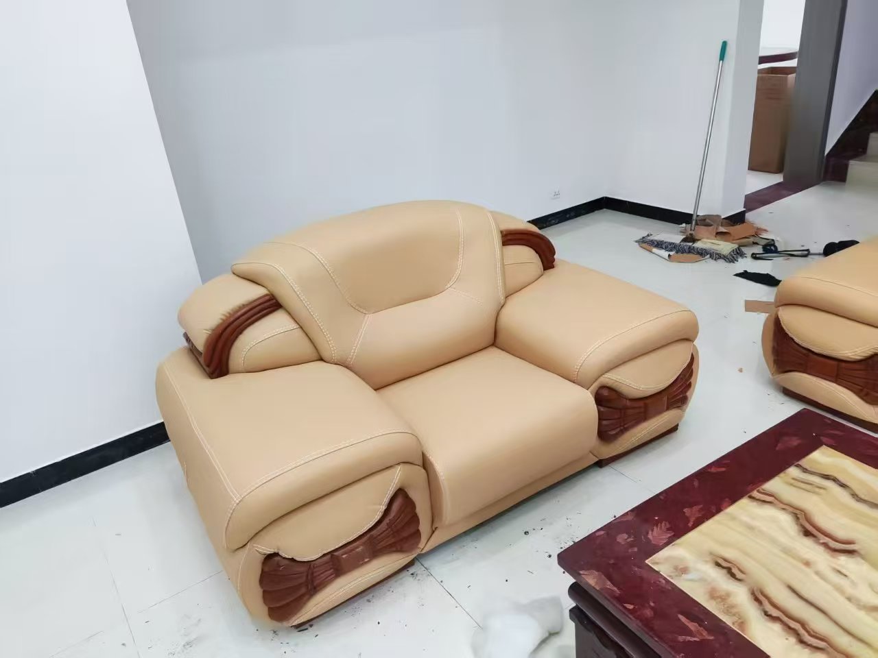 精细缝合与表面复原工序