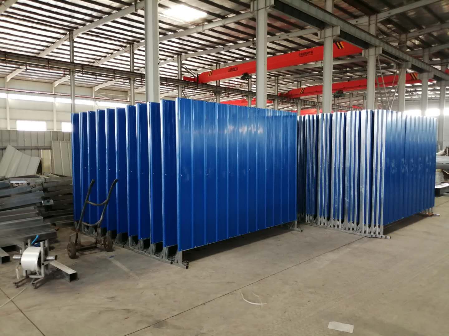 成套围栏配件与港口出货场景