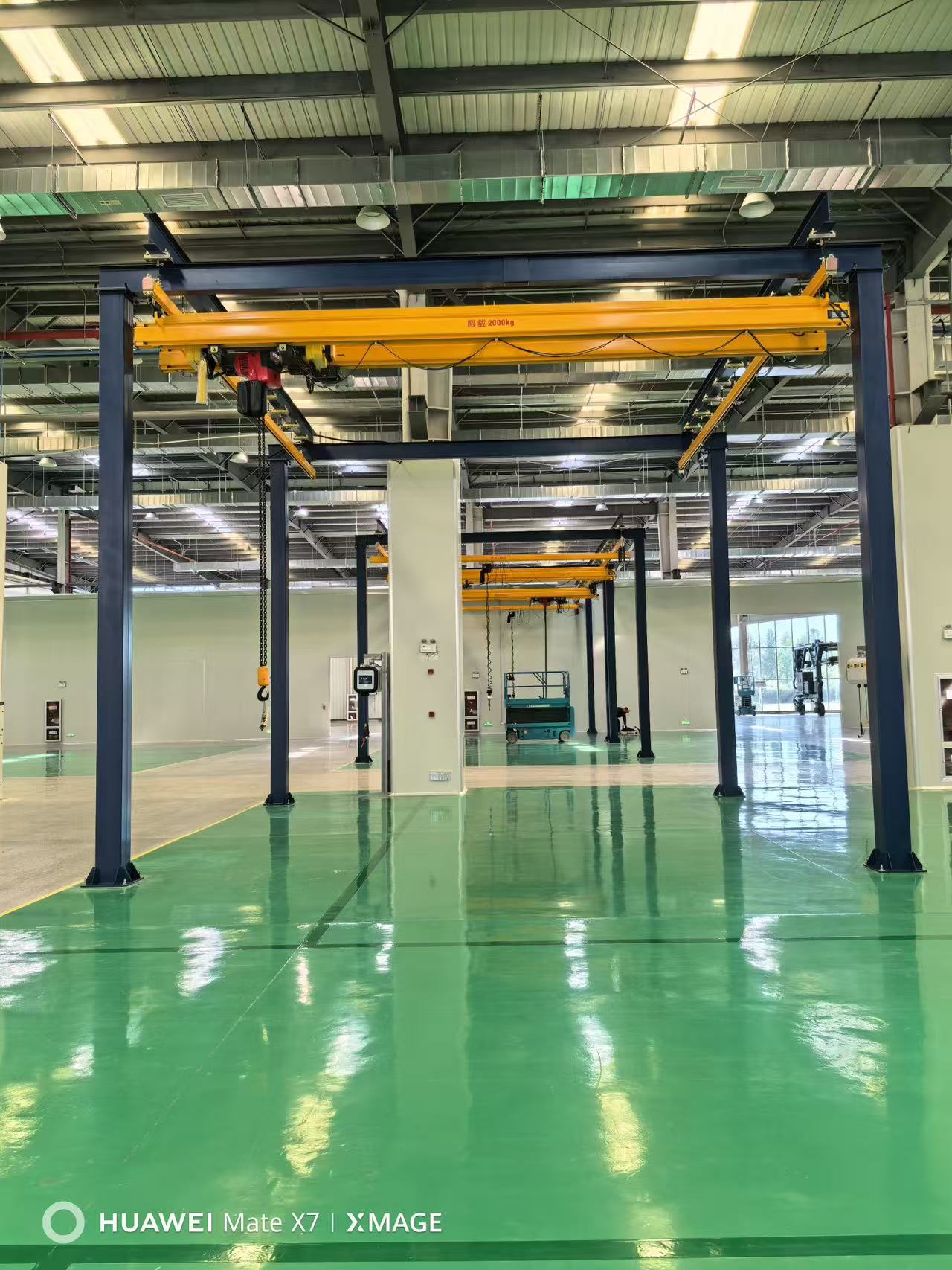 Industrial Crane Workshop